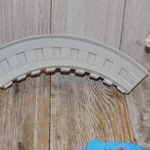 TRAIN TRACK PIECE FOR BUILDING SET  *